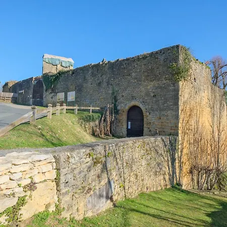 Holiday home Le Pressoir Salignac Eyvigues